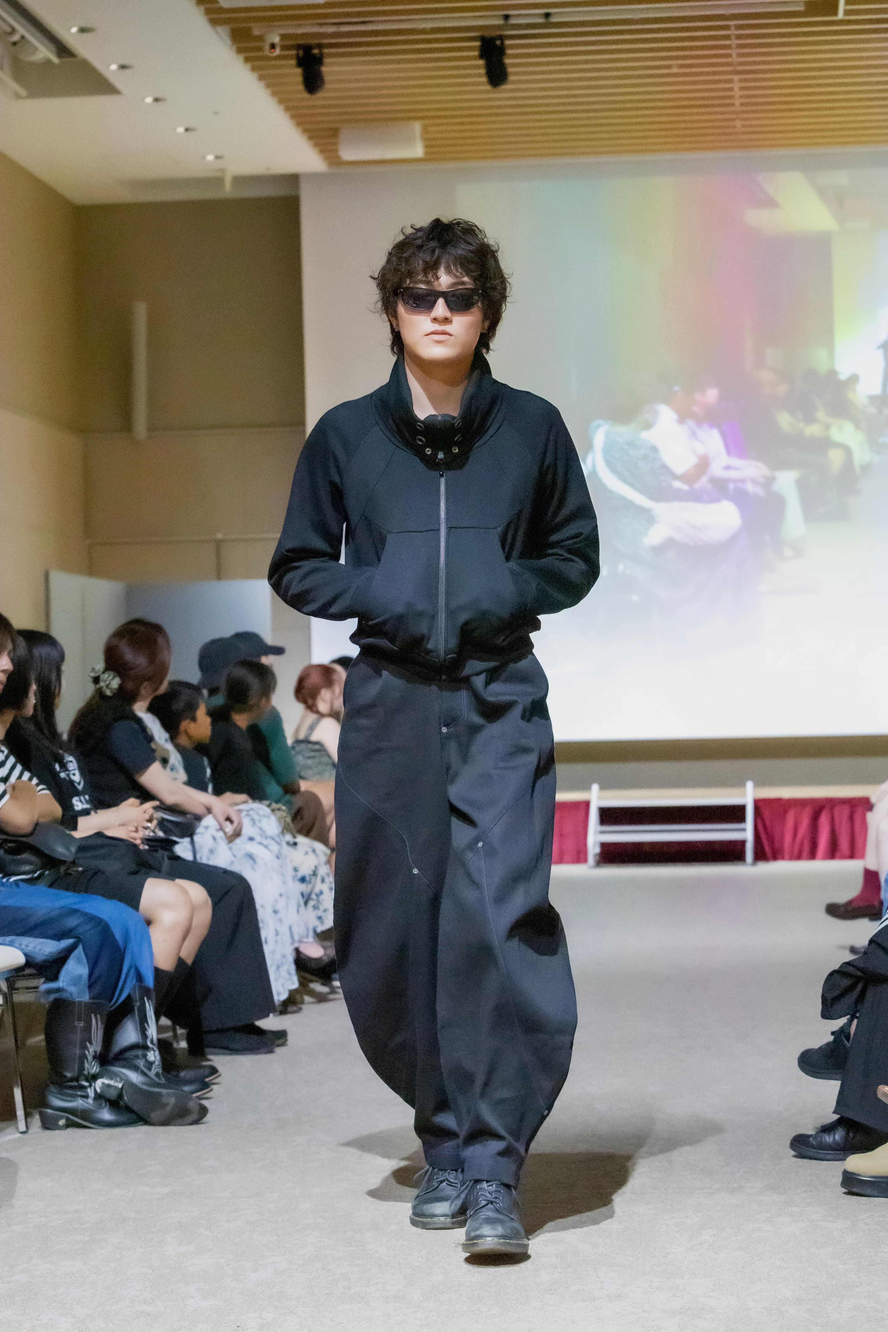 Look 4